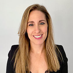 Mónica González Álvarez en radio